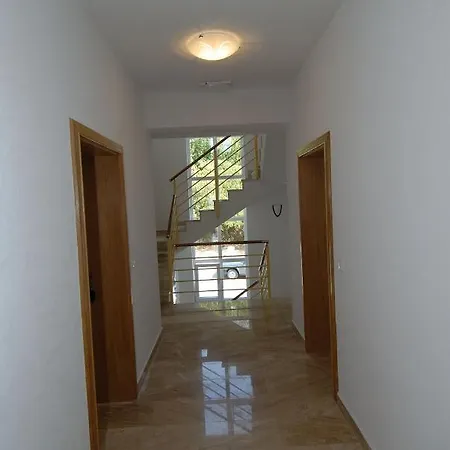 Vesna Gradac (Split-Dalmatia)