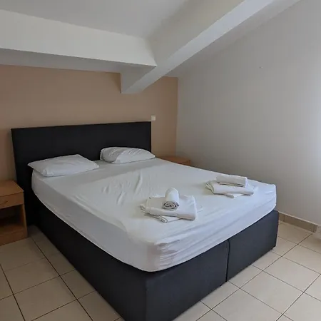 Vesna * Gradac (Split-Dalmatia)