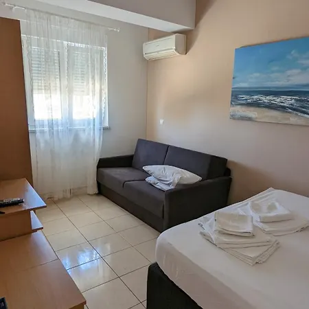 Vesna Gradac (Split-Dalmatia)