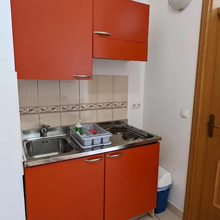 Vesna * Gradac (Split-Dalmatia)