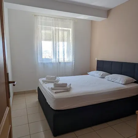 Vesna Gradac (Split-Dalmatia)